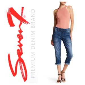 NWT Seven7 Distressed Slim Straight Jean's Size 10